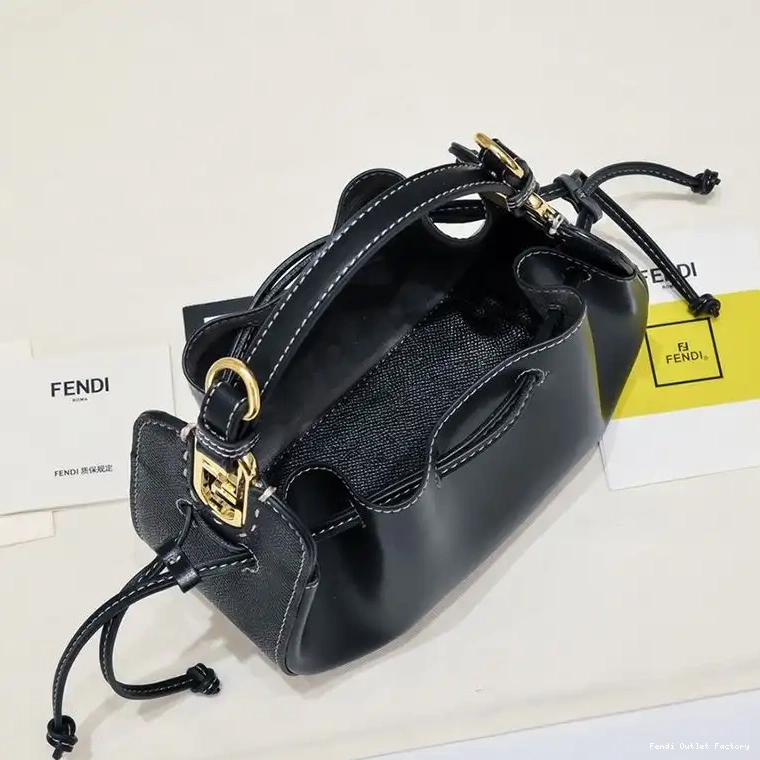 Vintage HOT Pomodorino Bucket Leather In Calf Bag Mini Fendi Black 0512